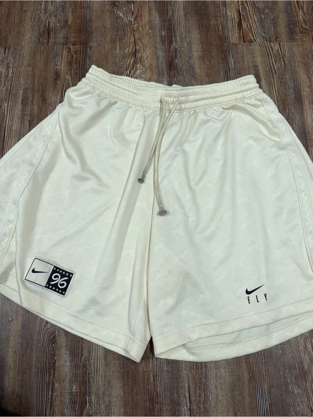 Nike cream basketball shorts size M
